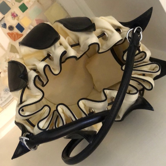 Bylin My Little Tulip vintage drawstring bag - Picture 2 of 4